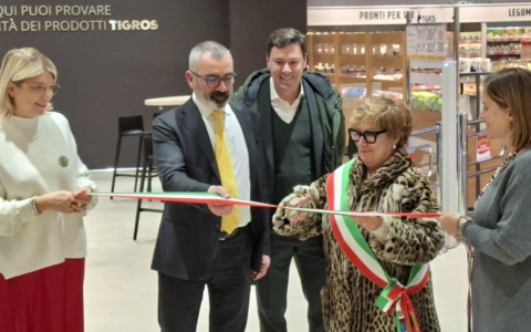 Ex Gianazza: inaugurato il Tigros, via alla rinascita dell’ex fabbrica