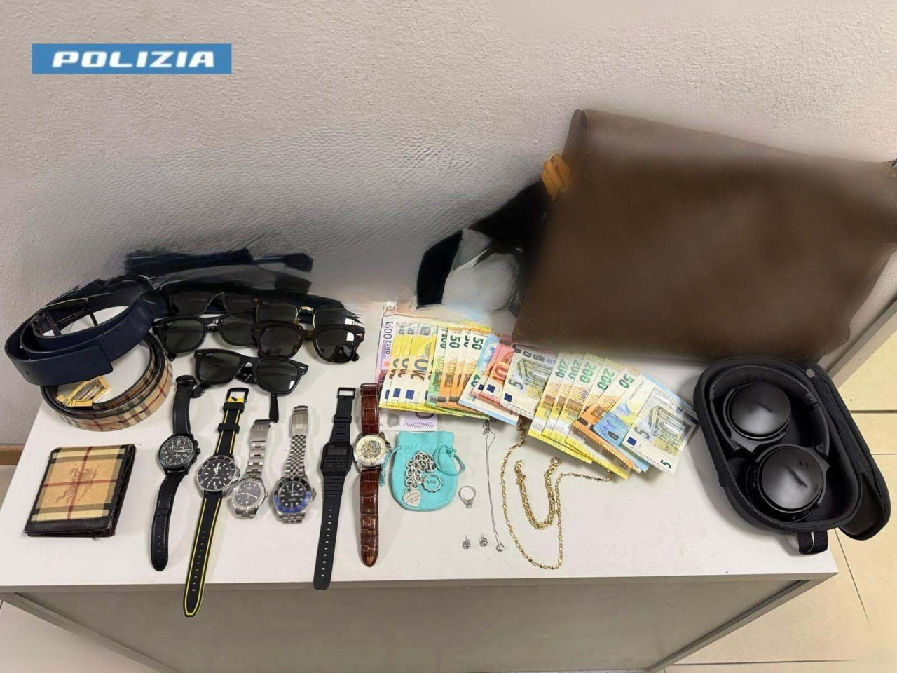 Fermati due ladri, colpivano in tutta la provincia