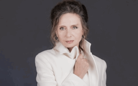 Gigliola Cinquetti porta in giro il suo nuovo tour nei teatri: appuntamento a Monza il 10 dicembre