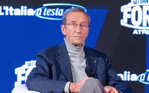 Gli applausi di Atreju a Fini: “E’ un ritorno a casa”