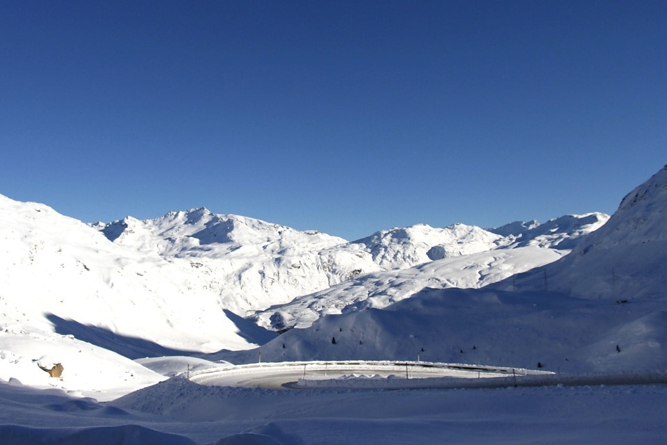 Grave freerider romano travolto da una valanga sulla Marmolada