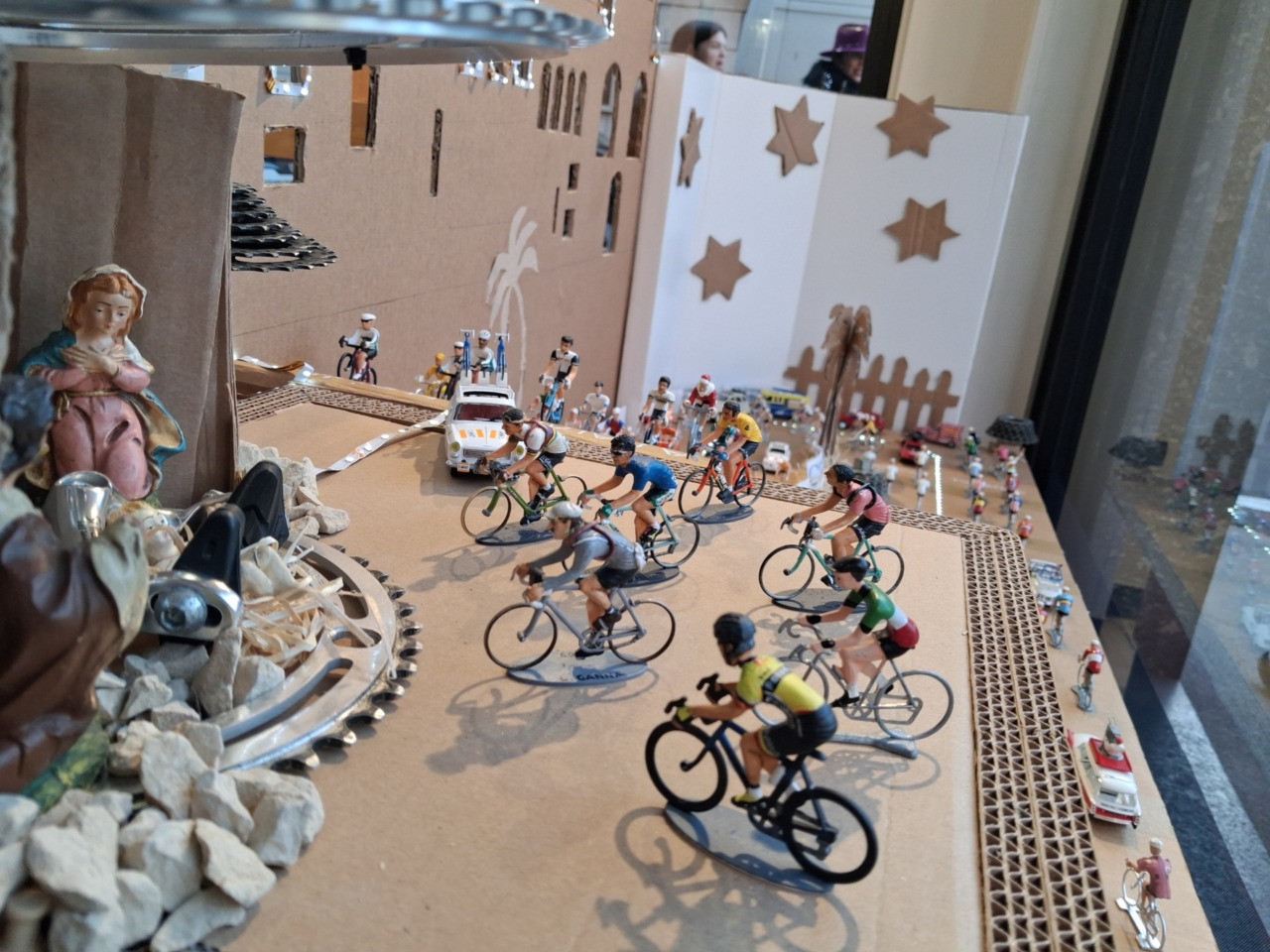 Il “Presepe del Ciclismo” a Varese: tradizione natalizia e passione per le due ruote