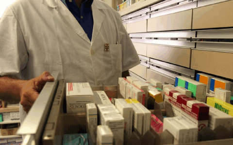 In Lombardia approvata una legge per contrastare la povertà farmaceutica