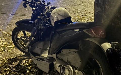 Incidente mortale in via Circondaria: forse una lite prima della caduta. Caccia ad un secondo motociclista