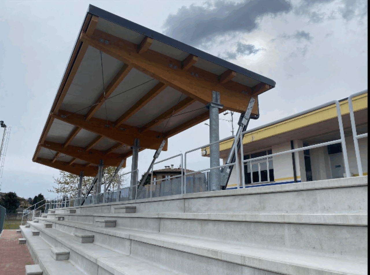 Insulti al papà disabile dell’arbitro: squalifica e multa all’Uggiatese