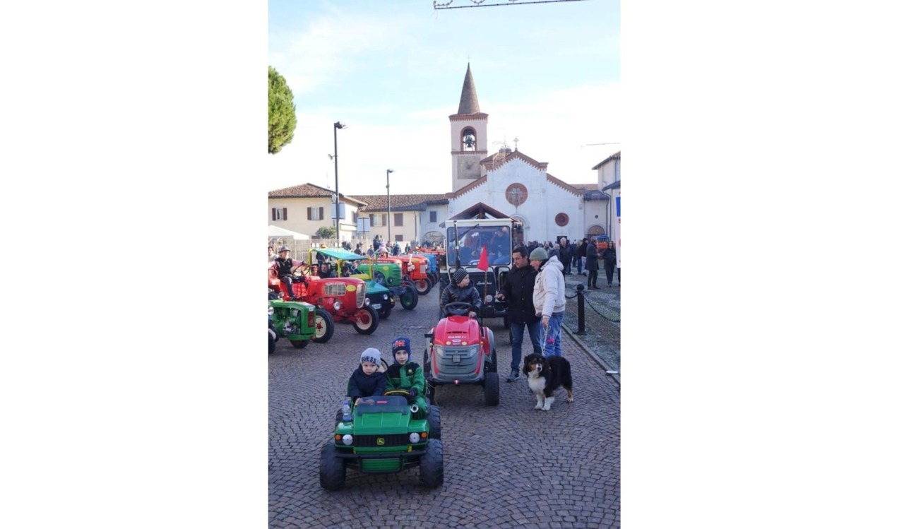 La 12esima “Giornata dell’agricoltura” di Basella fa il record assoluto in Bergamasca con 327 trattori
