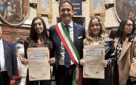 La Fondazione Rotariana di Chivasso premia due studentesse di Volpiano con una borsa di studio al merito