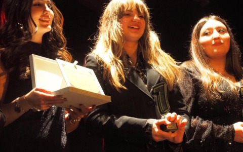 La giovane cantante “Lubemi” ha vinto il concorso “Voice competition”