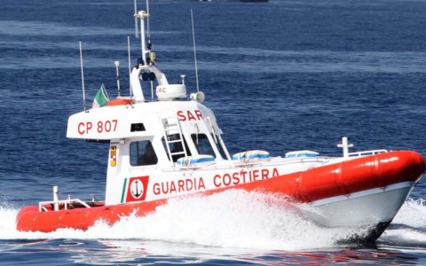 La Guardia Costiera presenta il Calendario Istituzionale 2026