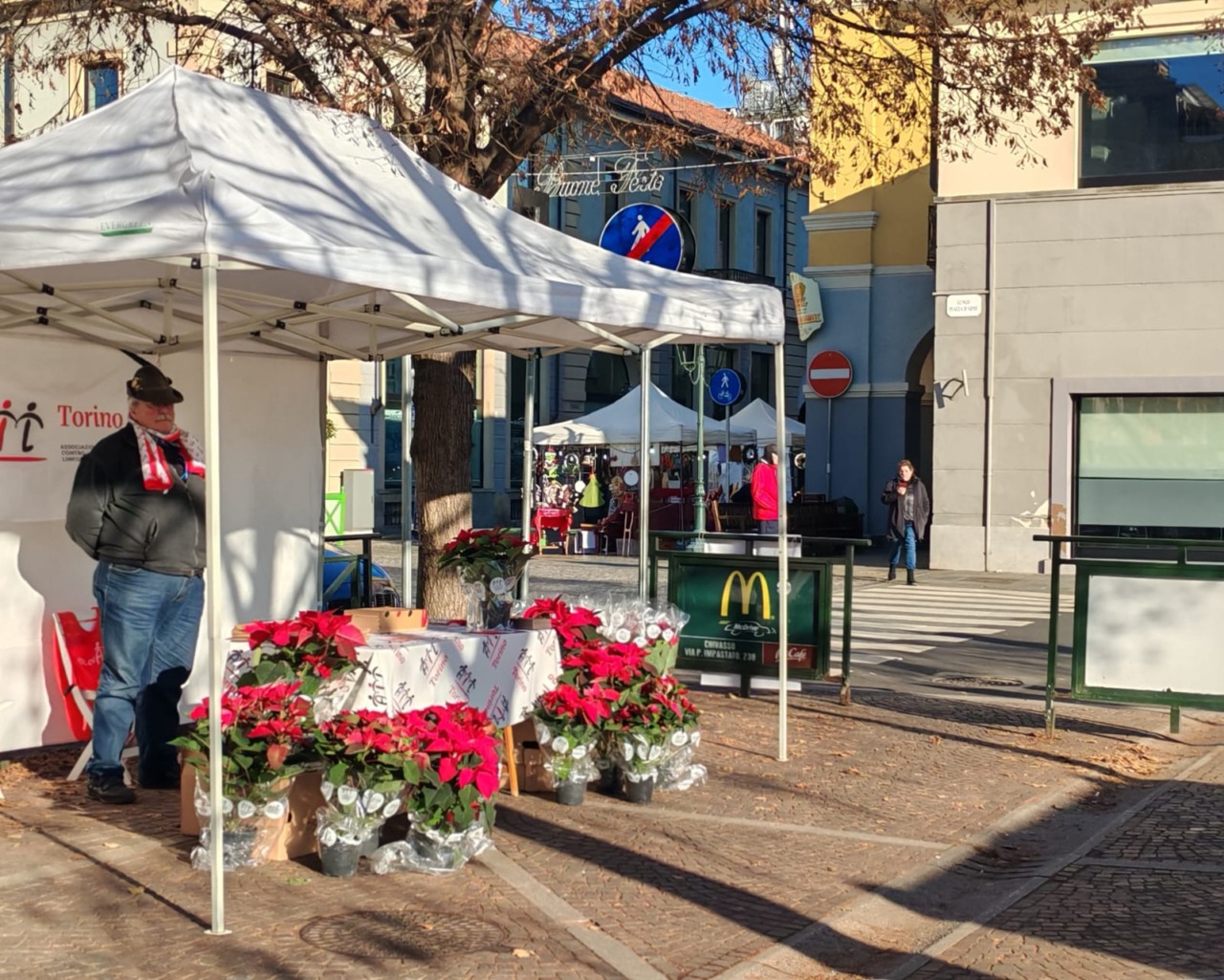 La raccolta fondi dell’Ail isolata… perché è lontana dal mercatino?