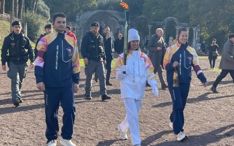 La Torcia Olimpica illumina Villa Adriana e Villa D’Este