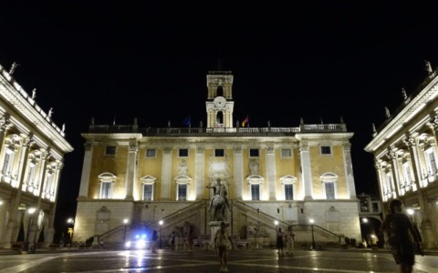 L’albero di Natale che dà voce ai bambini delle case-famiglia