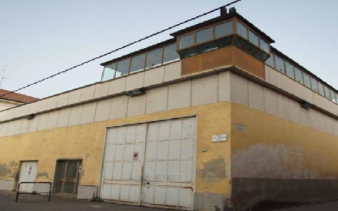 Lanciato pacco con droga e telefoni nel carcere di Alessandria: sequestrato dalla Polizia Penitenziaria