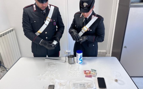 Lavinio, weekend di controlli: due arresti, tre denunce e sequestri