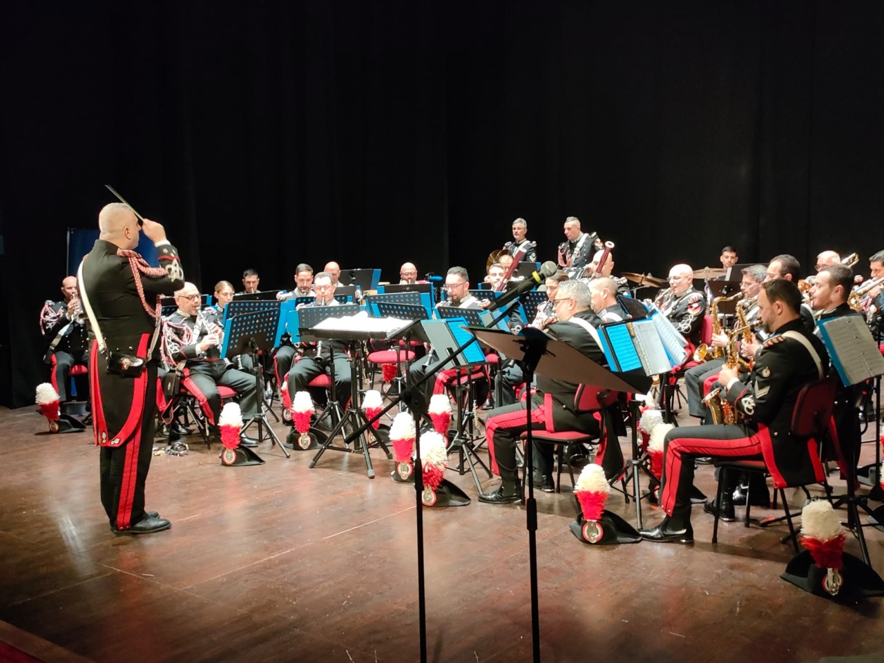 Lecco celebra i 30 anni dei Carabinieri provinciali con un concerto della Fanfara