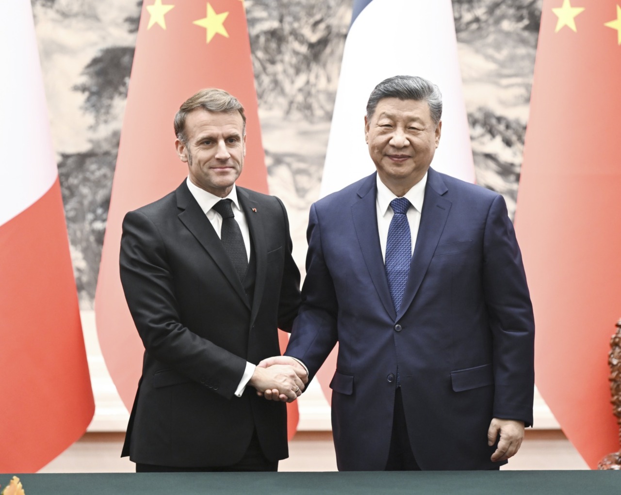 Macron in Cina per la quarta volta (per far pressione anche sulla Russia sulla guerra in Ucraina)