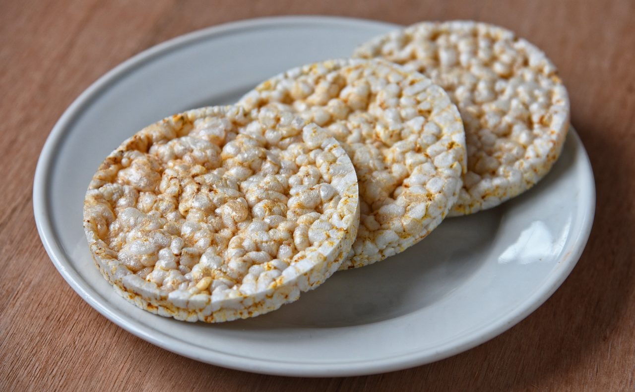 Maxi richiamo di gallette con tossine pericolose: prodotti e lotti ritirati dai supermercati