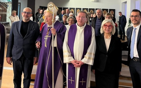 Messa di Natale in ospedale con il cardinale Oscar Cantoni