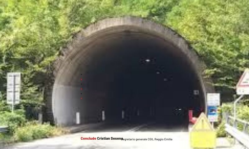 Moto contro auto alla galleria di Strettara: morto un 43enne