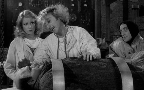 Oggi è lunedì 15 dicembre 2025: fatti storici, compleanni famosi, frasi e immagini per dire buongiorno