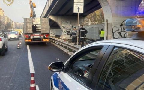 Operazione decoro della Polizia Locale: rifiuti e materiali abusivi rimossi nella zona della Tangenziale