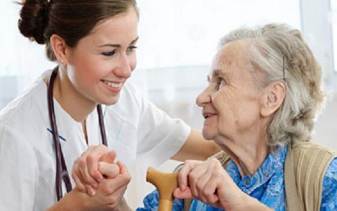 Piemonte: maggiori fondi per l’assistenza domiciliare agli over 65