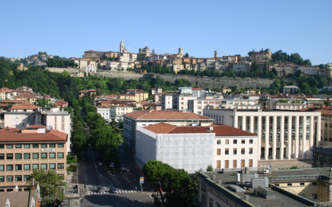 Qualità della vita 2025: Bergamo perde la vetta ma resta tra le eccellenze italiane