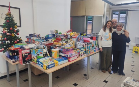 Raccolta giocattoli del Giornale di Merate per Abio: un grazie ripetuto 323 volte