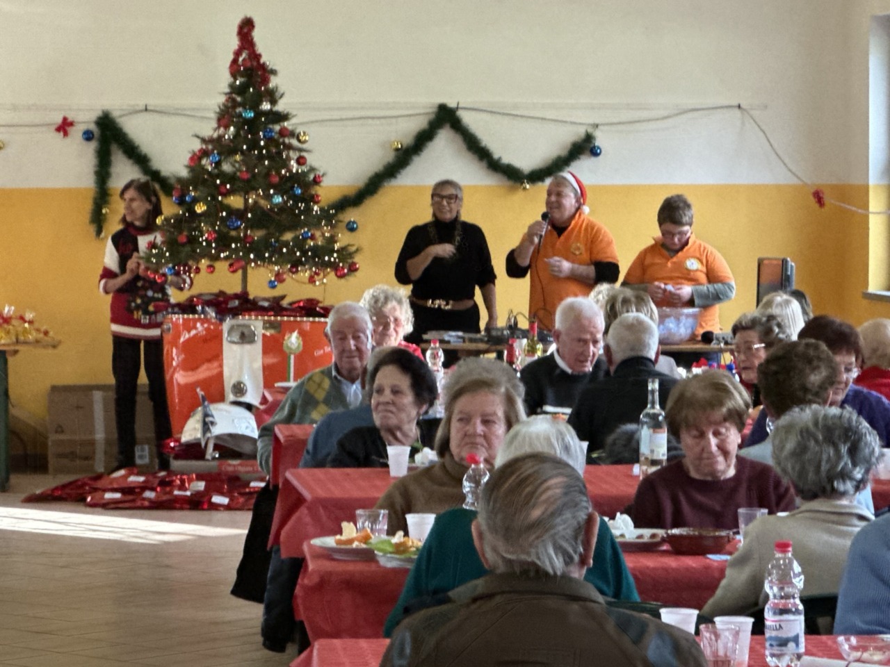 Regalo di Natale buonissimo per 120 olgiatesi over 80 anni