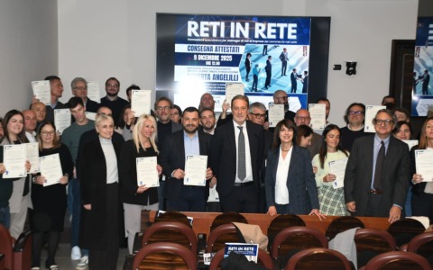 “Reti in Rete”: consegnati gli attestati ai partecipanti dei CAT Confcommercio