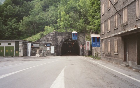 Riaperto al traffico il tunnel di Tenda