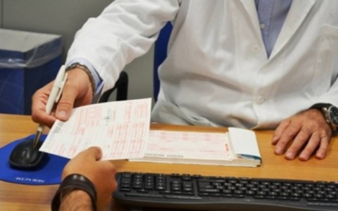 Le ricette mediche ora valgono un anno: l’elenco completo delle patologie e tutte le novità