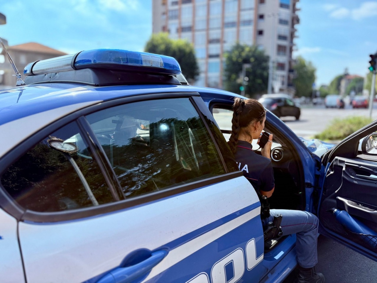 Ruba uno zaino e utilizza la carta della vittima: denunciato un 34enne