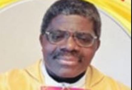 Rubata la bicicletta elettrica del prete: appello per ritrovarla