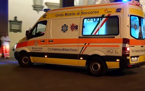 Scontro scooter-auto, muore un 58enne