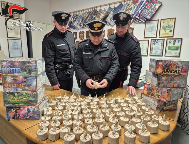 Scoperto deposito di botti illegali: denunciata una coppia