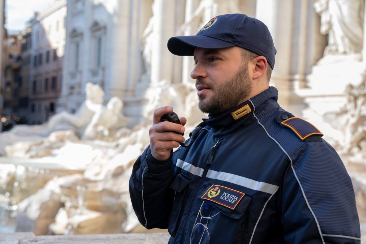 Si perde nelle vie dello shopping: bambino di 10 anni ritrovato dalla Polizia Locale 