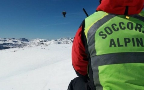 Sono senza attrezzatura: due escursionisti bloccati sul Corno alle Scale