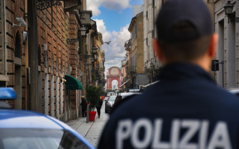 Tentano la truffa del finto incidente ma vengono scoperti: arrestata una donna ad Alessandria