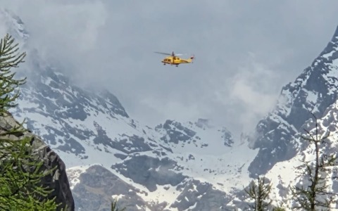 Tragedia in montagna a Valchiusa: escursionista muore precipitando dal monte Vailet