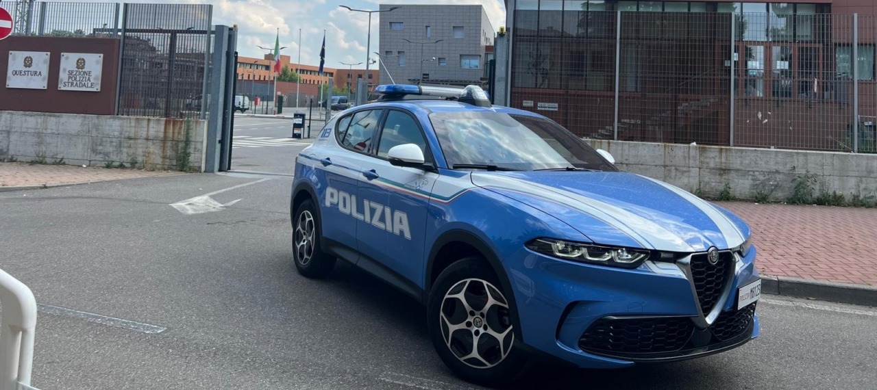 Uno scatto che ferma la violenza: la segnalazione anonima a YouPol a tutela di una donna maltrattata