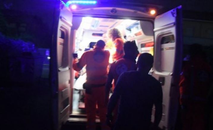 Uomo muore mentre si allena in palestra