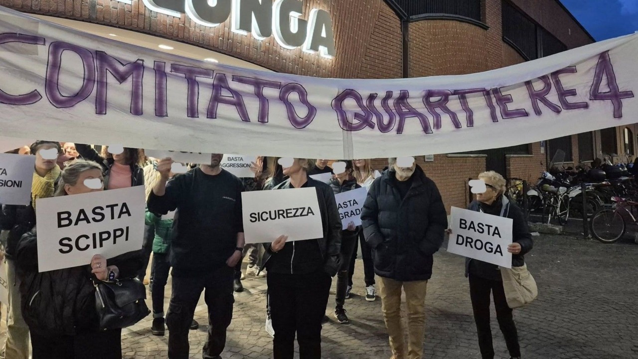Violenza sessuale, cassiera aggredita nel bagno del supermercato