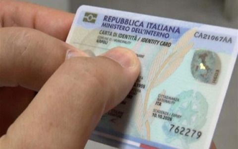 Addio alla carta d’identità cartacea, oltre 8mila legnanesi devono passare a quella elettronica