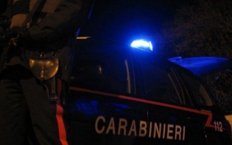Aggredisce e minaccia i Carabinieri, arrestato un pregiudicato di 48 anni