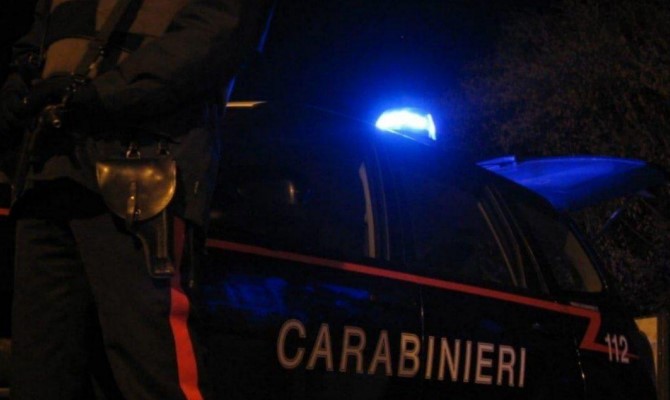 Aggredisce e minaccia i Carabinieri, arrestato un pregiudicato di 48 anni