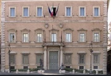 Aggressione a funzionario del Mimit e rider a Termini, oggi vertice in Prefettura