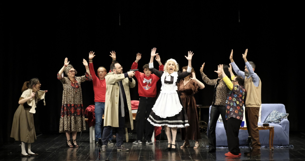 Al Teatro di Cicagna domenica 25 gennaio arriva “Pasta Amore e Polizia”