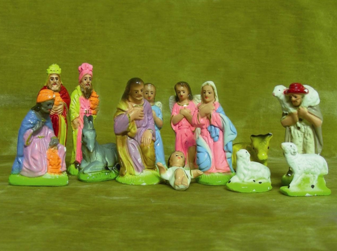 Alla parrocchia di San Rocco di Recco presepi… da collezione