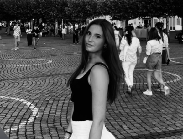 Alunni e docenti si fermano per Sofia Prosperi e tutte le vittime della tragedia a Crans-Montana